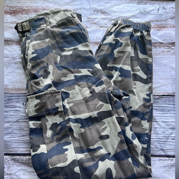 Cadet Kim Oversized Camo Pants-Navy/Combo - Picture 3 of 7